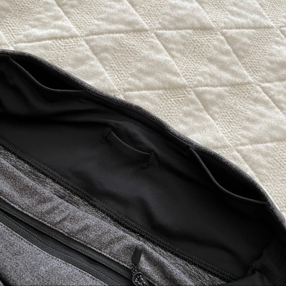 Lululemon Leggings with Black Mesh Panels - Picture 6 of 11